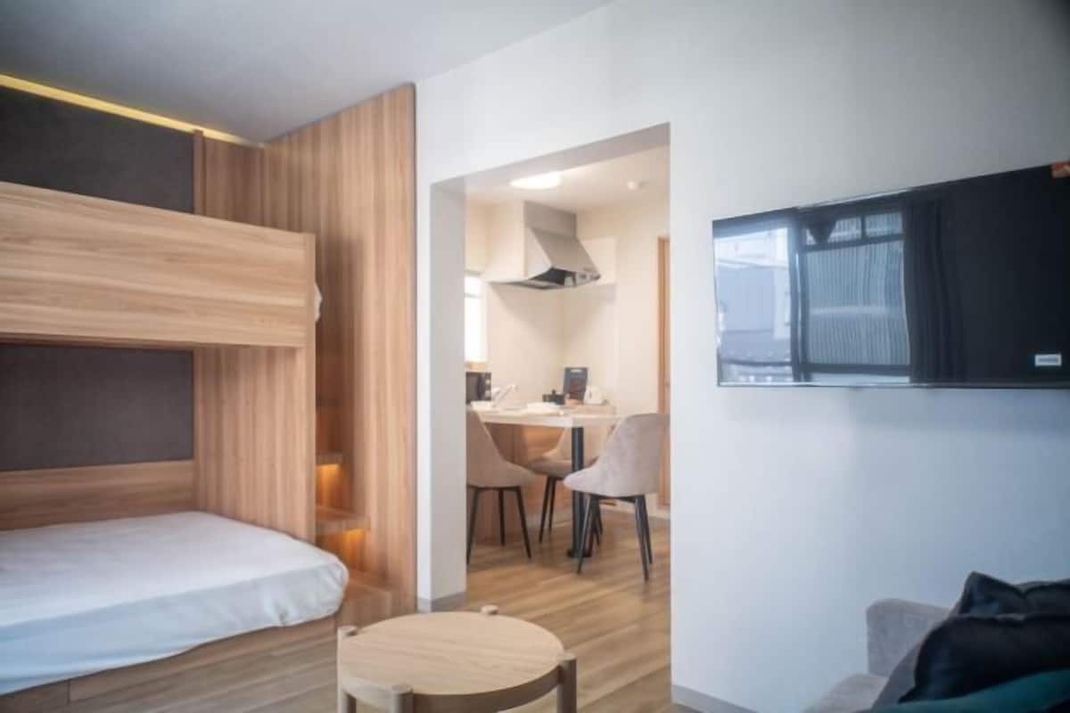 1 bedroom, blackout drapes, soundproofing, iron/ironing board