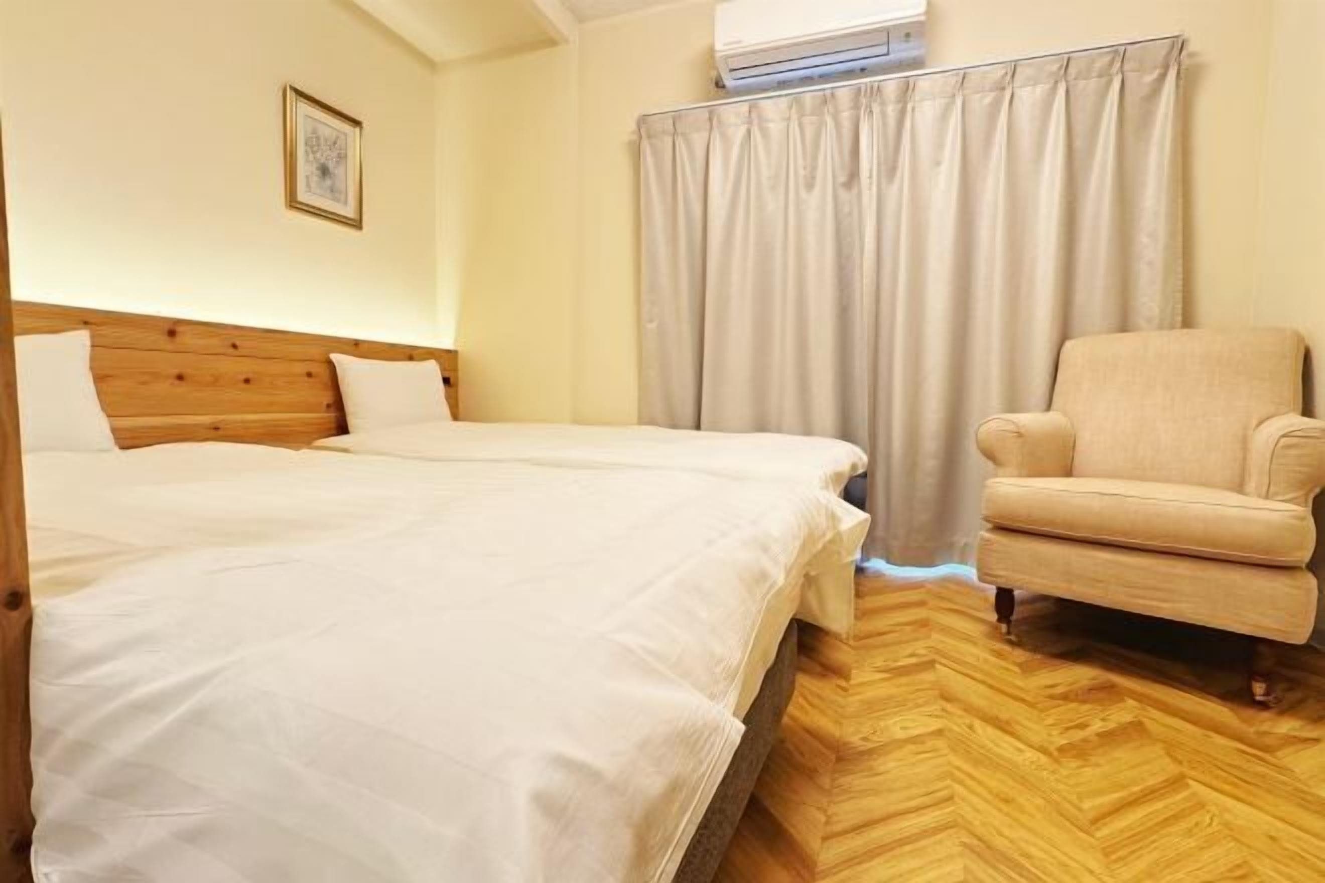 Cortinas blackout, quartos à prova de som, ferros/tábuas de passar roupa