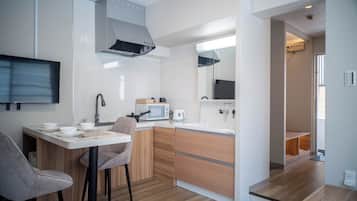 Classic Condo, Non Smoking, Balcony | 1 bedroom, blackout drapes, soundproofing, iron/ironing board