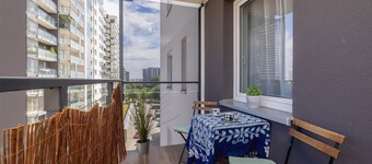 5th Floor Studio in Katowice by Renters