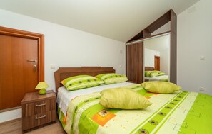 2 bedrooms, free WiFi, bed sheets