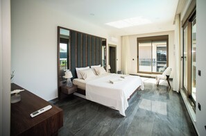 5 Schlafzimmer, Bügeleisen/Bügelbrett, Reisekinderbett, kostenloses WLAN