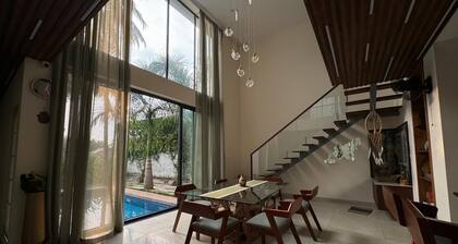 Aurora-The Pool Villa located at the heart of calicut city with all amenities.