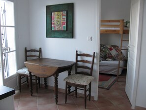 Interior - House with sea view and large plot (20217 Canari)