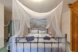 2 bedrooms, iron/ironing board, free WiFi, bed sheets - Pool House Franjo (Dobrinj)