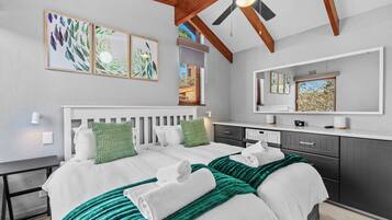 Villa | 2 soverom, strykejern/-brett og wi-fi (inkludert)