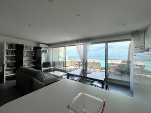 تلفزيون ذكي، كُتُب