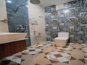 Bathroom - Hotel Holiday Saharsa (Saharsa)