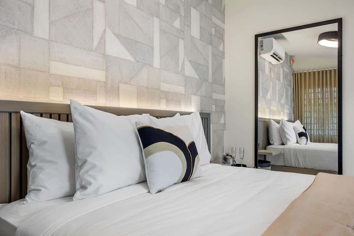 1 chambre, fer et planche à repasser, Wi-Fi gratuit, draps fournis