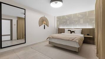 1 bedroom, desk, iron/ironing board, WiFi