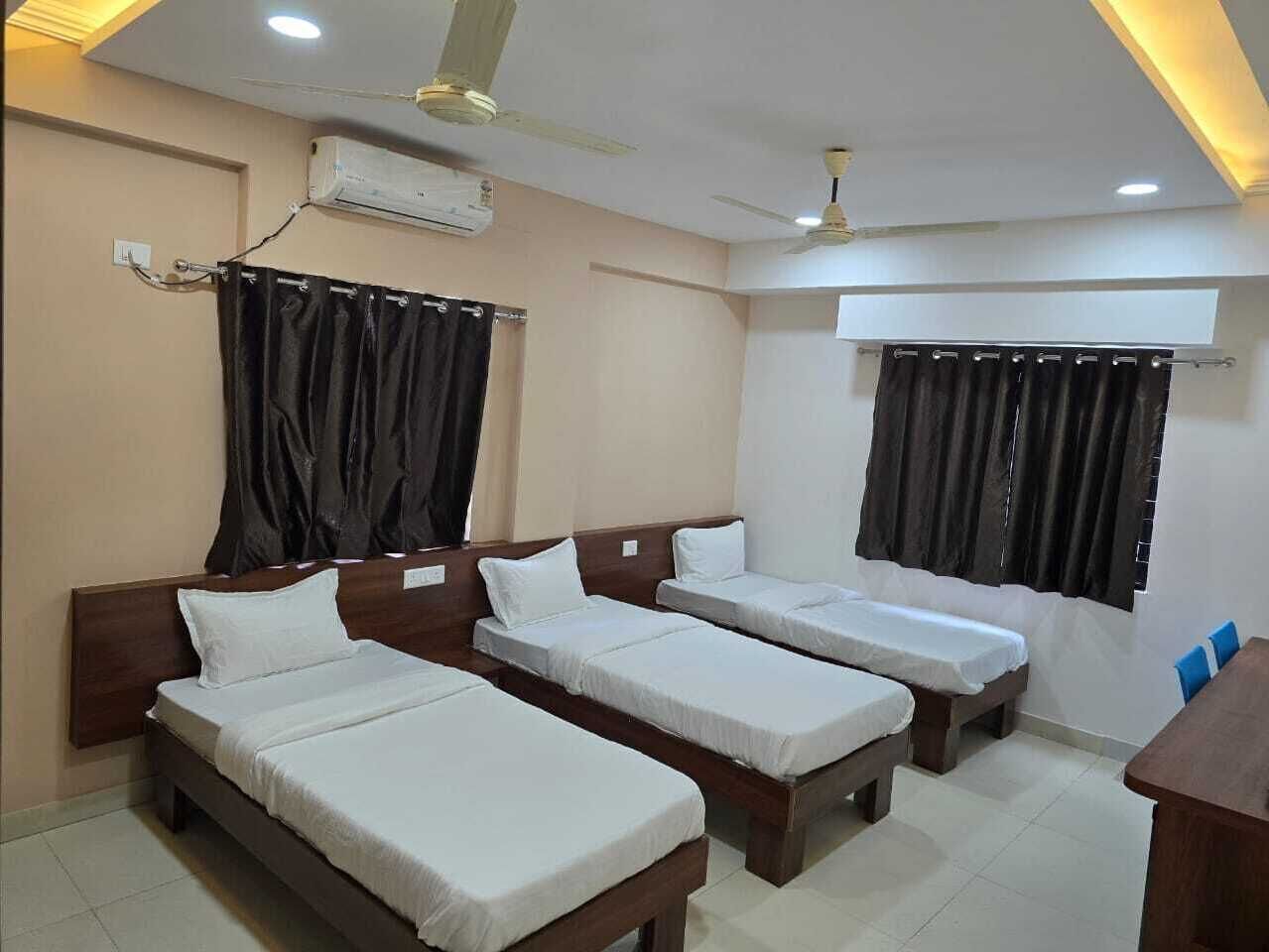 Deluxe Triple Room