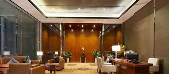 Royal Hotel (Chongqing Liangjiang)