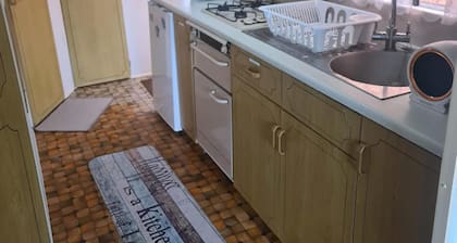 Cozy Cardiff Cabin Retreat Sleeps 6 by Aimee