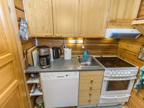 Fridge, microwave, dishwasher, cookware/dishes/utensils