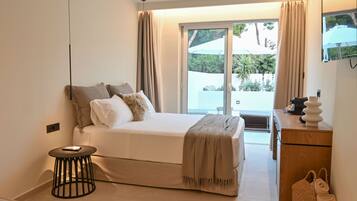 Suite with terrace 102