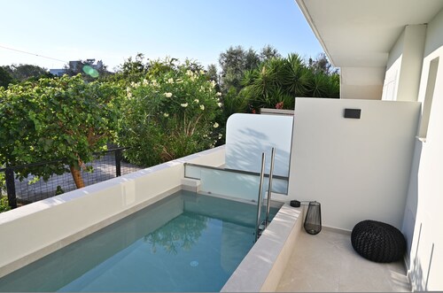 Rhotheon Suites in Ialysos Rhodes