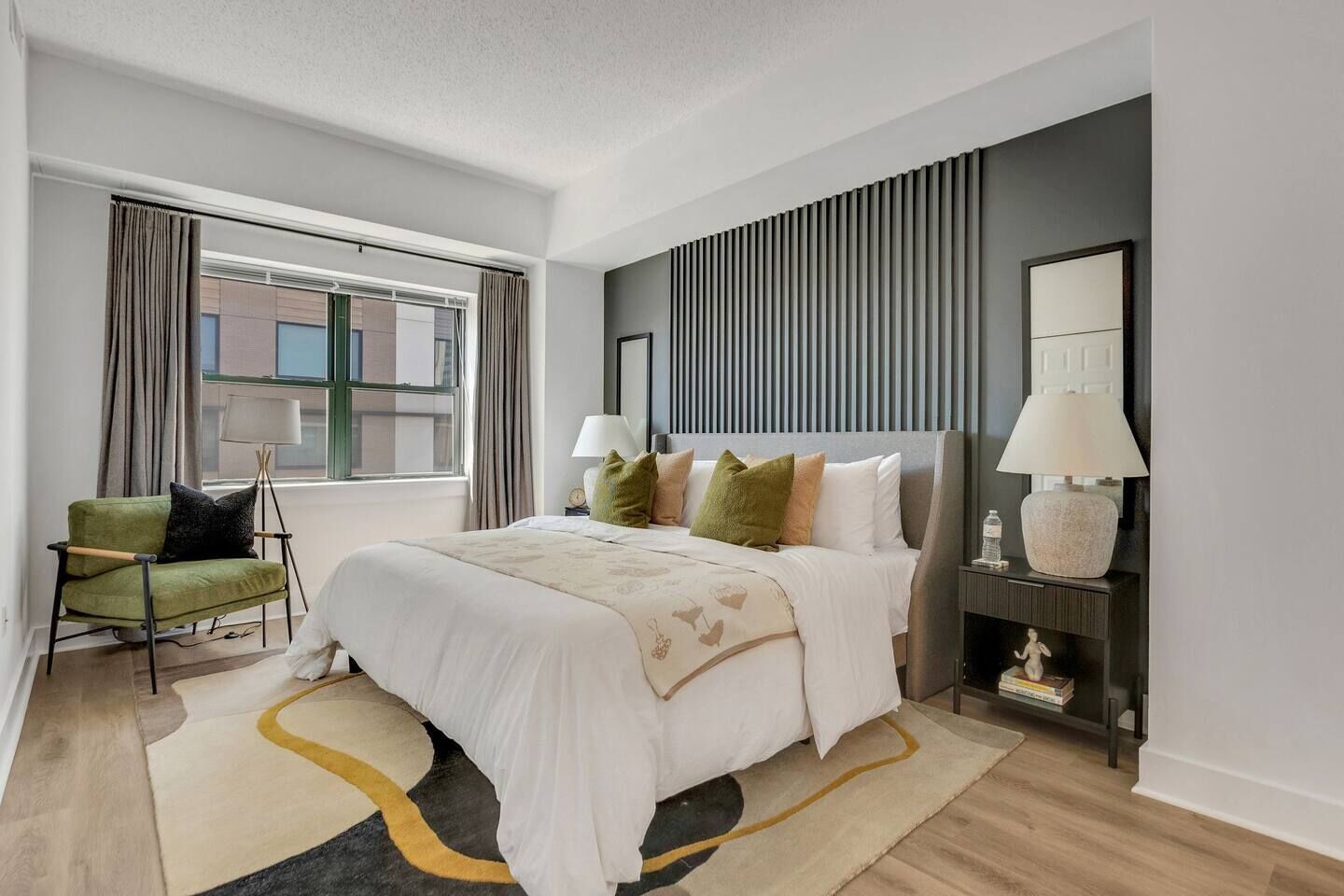 2 camere, una scrivania, ferro/asse da stiro, Wi-Fi gratuito