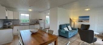 Charming 6-Person Cottage Near Beaches and Cycling Paths in Talmont St Hilaire