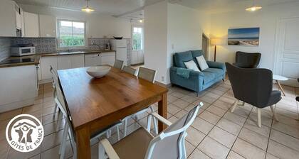 Charming 6-Person Cottage Near Beaches and Cycling Paths in Talmont St Hilaire