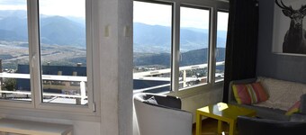 Spacious apartment for 7 in Font-Romeu center with Pyrenees view