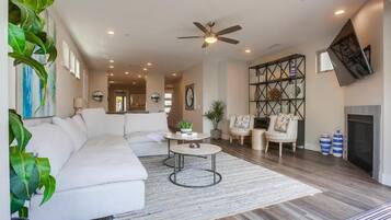 Smart TV, fireplace, stereo, offices