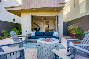 Terrace/patio - Ocean-View Home Blocks to Beach with Private Hot Tub & Rooftop Deck! (San Diego)