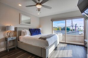 4 Schlafzimmer, Schreibtisch, Bügeleisen/Bügelbrett, kostenloses WLAN