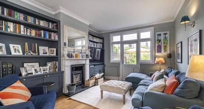 London Charm on Connaught Avenue