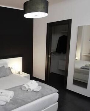 1 bedroom, iron/ironing board, travel cot, WiFi
