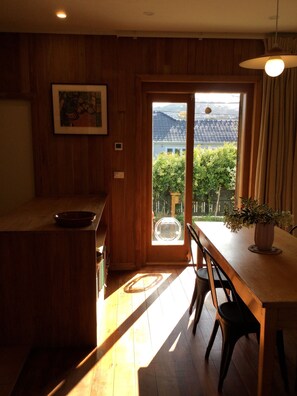 Interior - Sunny & Warm, Fully Fenced 3 Bedroom House close to Hospital  (Lower Hutt)