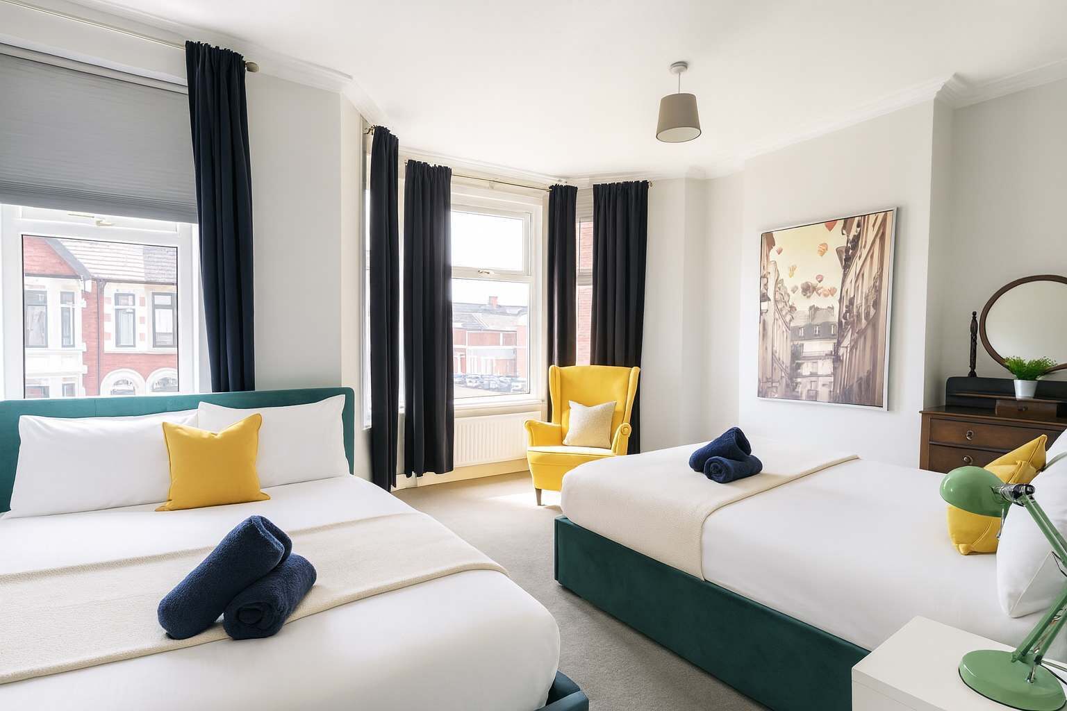 4 chambres, fer et planche à repasser, Wi-Fi, draps fournis