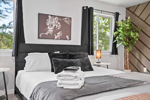 5 bedrooms, iron/ironing board, travel crib, WiFi