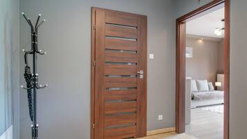 Apartment, 1 Bedroom | Living area