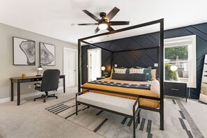 5 chambres, bureau, fer et planche à repasser, lit parapluie