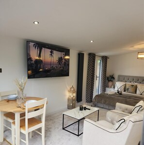 Studio | Interior