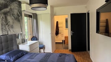 3 chambres, fer et planche Ă  repasser, Wi-Fi, draps fournis