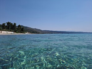 Beach - A stunning newly-built house  overlooking  the blue Aegean sea!! (Halkidiki)