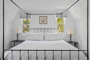 6 Schlafzimmer, Schreibtisch, Bügeleisen/Bügelbrett, WLAN