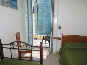 2 bedrooms, desk, free WiFi