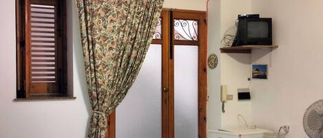 1 غرفة نوم ومكتب وواي فاي مجانًا