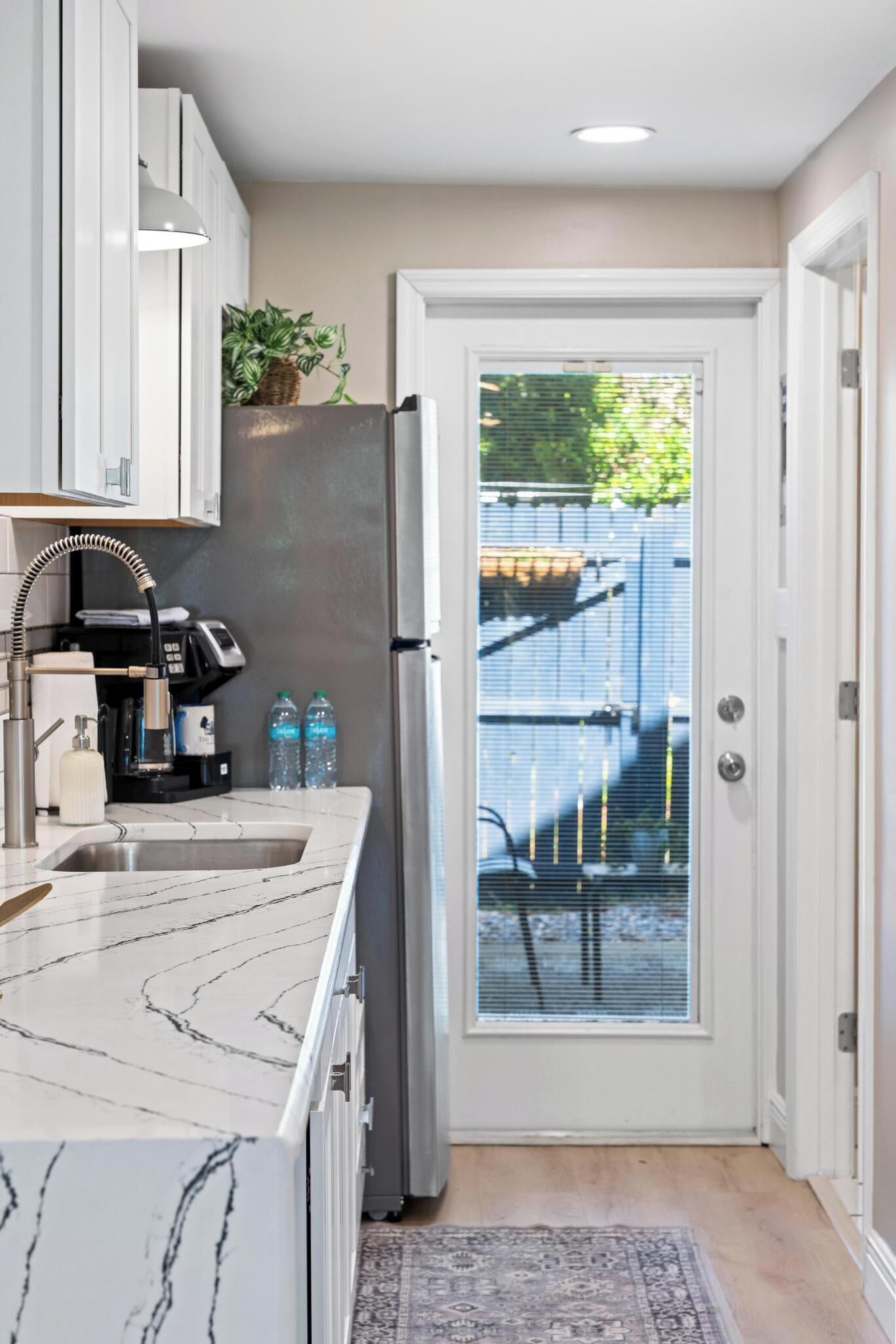 Fridge, microwave, coffee/tea maker, toaster