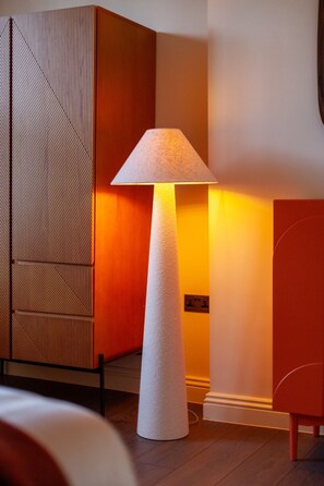 1 bedroom, iron/ironing board, WiFi, bed sheets - Picasso Serviced Apartment, Brand New, London (Greater London)