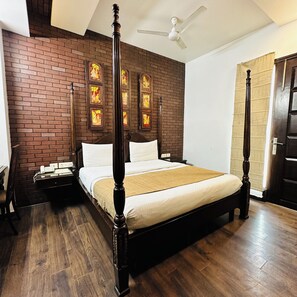 Double Room | Free WiFi - Hotel Lavish IN- Rajouri Garden (New Delhi)