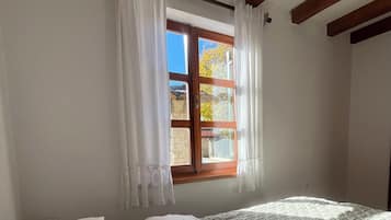 2 chambres, fer et planche Ă repasser, Wi-Fi, draps fournis