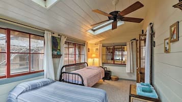 2 bedrooms, desk, iron/ironing board, travel crib