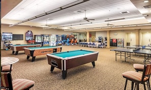 Games room - Attend Stagecoach Music Fest in Indio at this picturesque desert retreat. (Indio)