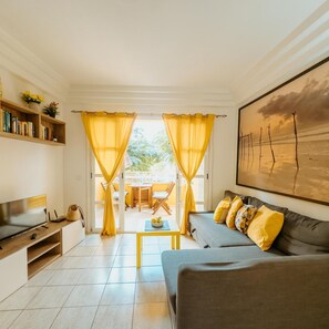 1 bedroom - Sunshine by the Ocean 1BR Apartment Costa Adeje (Adeje)