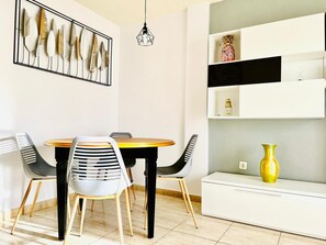 Apartment | 2 bedrooms - Spacious 2 BR Golden Apartment (Adeje)