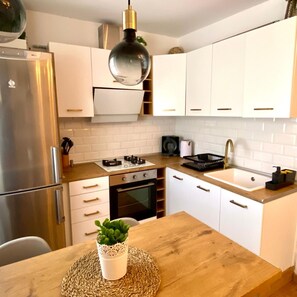 Apartment | Eigene Küche | Herdplatte