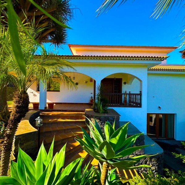 Căn hộ | 7 phòng ngủ 